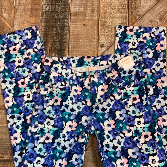 Gymboree NWT floral jeans. Size 10. - Picture 2 of 4